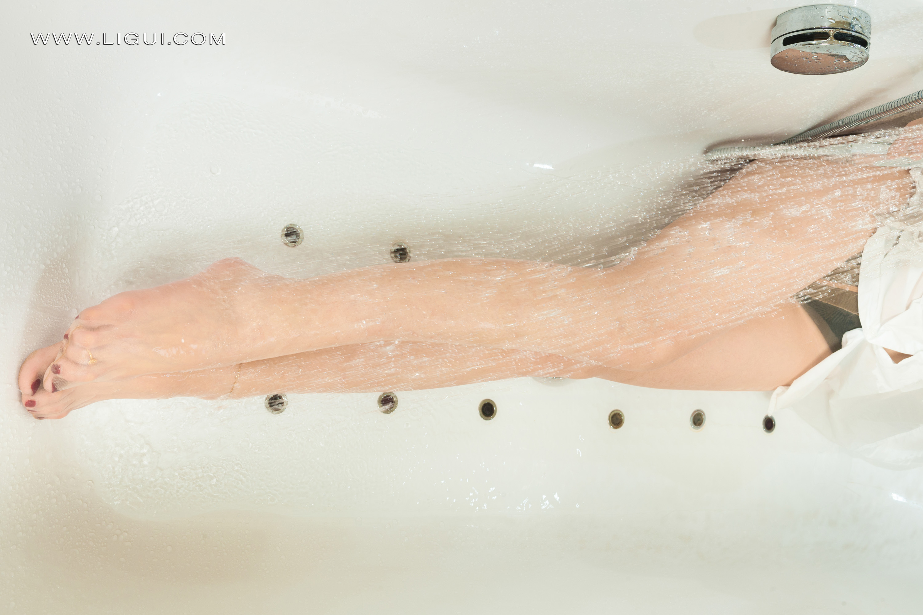 Ligui丽柜 2022.03.09 《颜丝美浴》宁宁